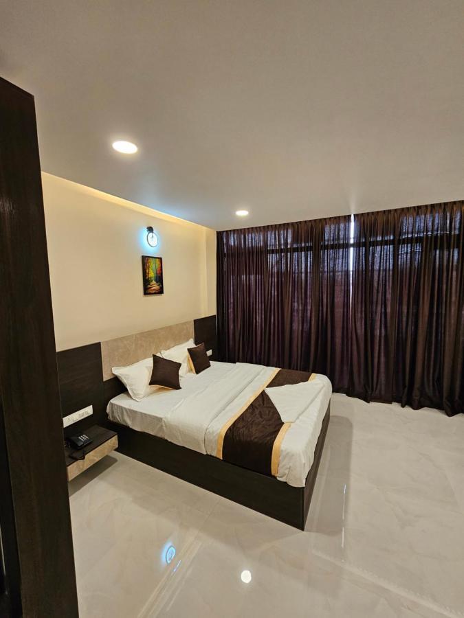 Thaal Residency Cheruvathur-Hala Groups Nīleshwar Dış mekan fotoğraf