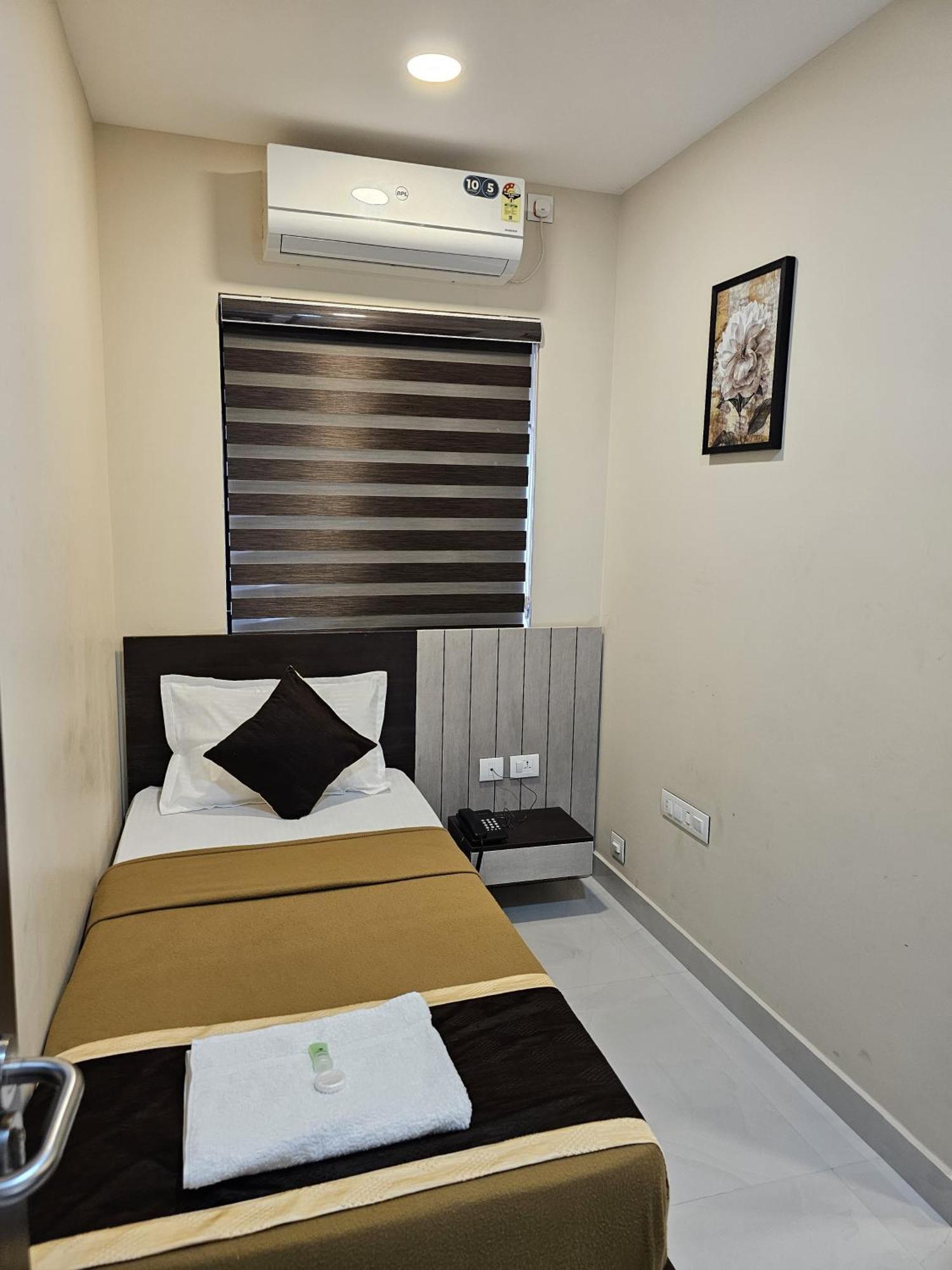 Thaal Residency Cheruvathur-Hala Groups Nīleshwar Dış mekan fotoğraf